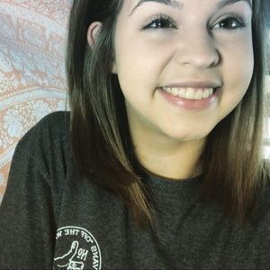 Meet your Posher, Faith